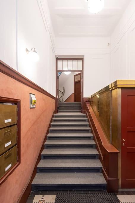 Luxury Apartment On Old Town Square Прага Екстер'єр фото